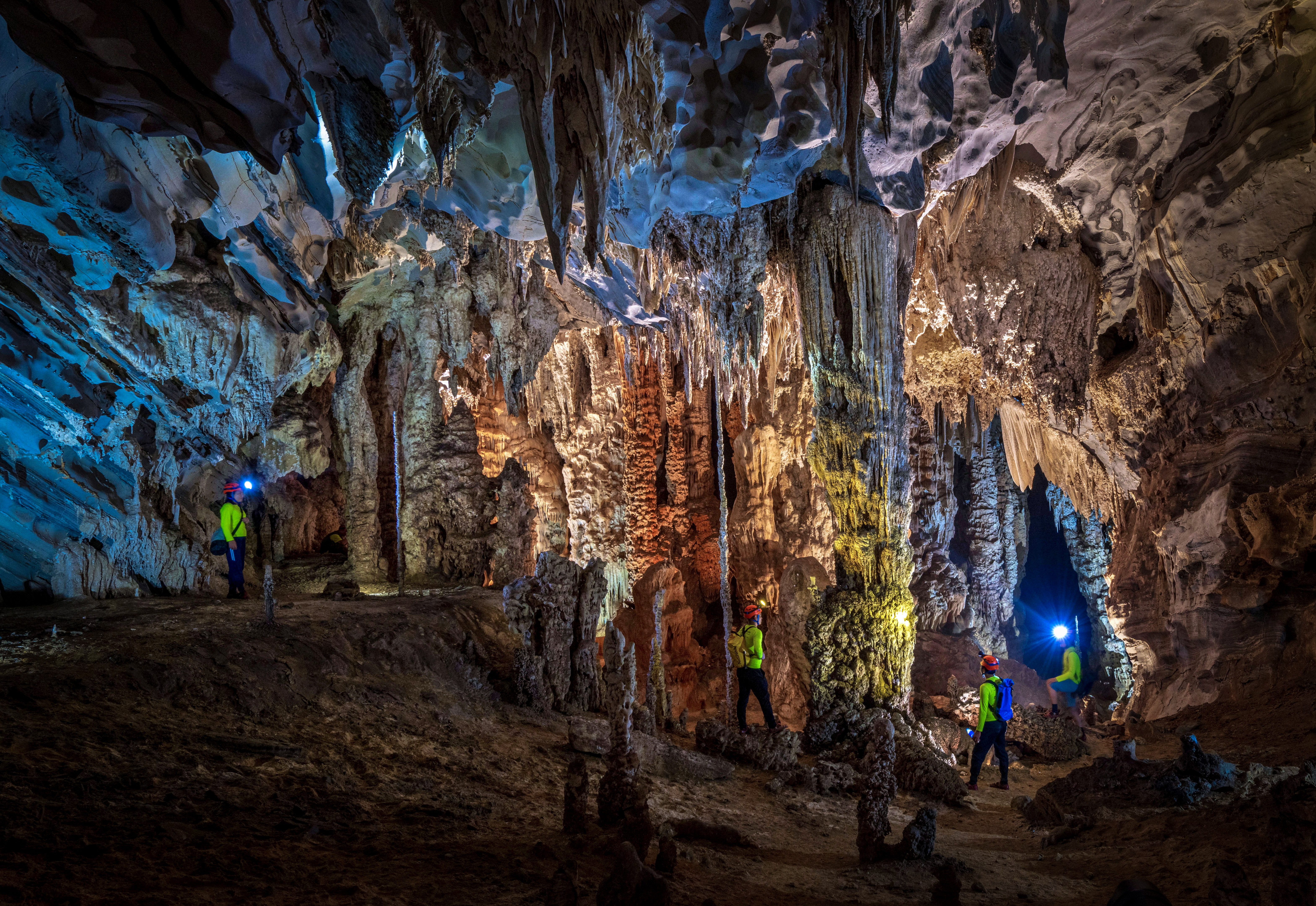 Phong Nha Cave